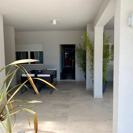 Deluxe Suites Mandić Omiš Extérieur photo