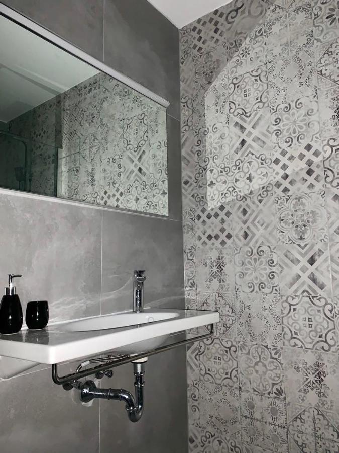 Deluxe Suites Mandić Omiš Extérieur photo