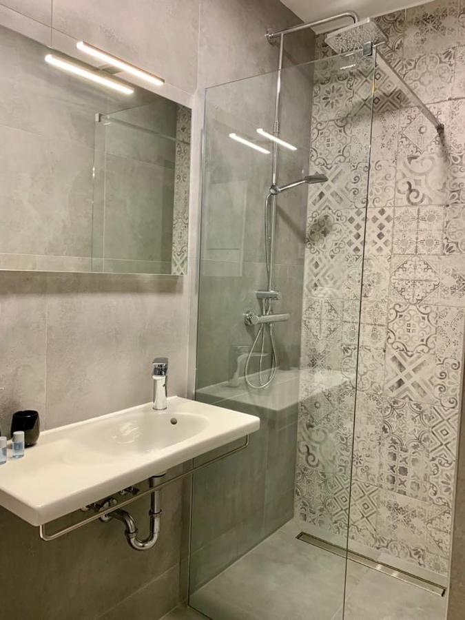 Deluxe Suites Mandić Omiš Extérieur photo