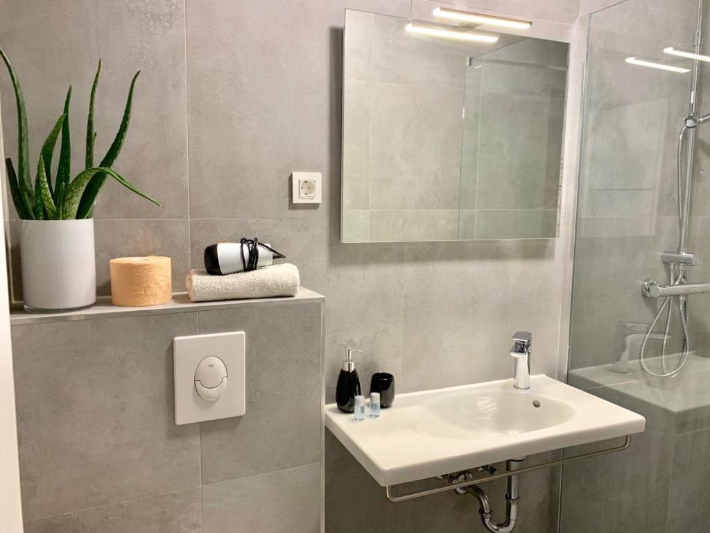 Deluxe Suites Mandić Omiš Extérieur photo
