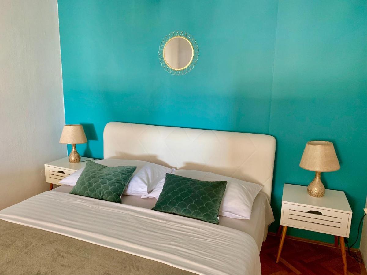 Deluxe Suites Mandić Omiš Extérieur photo