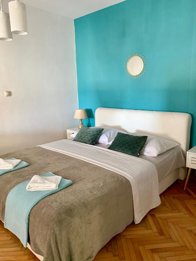 Deluxe Suites Mandić Omiš Extérieur photo