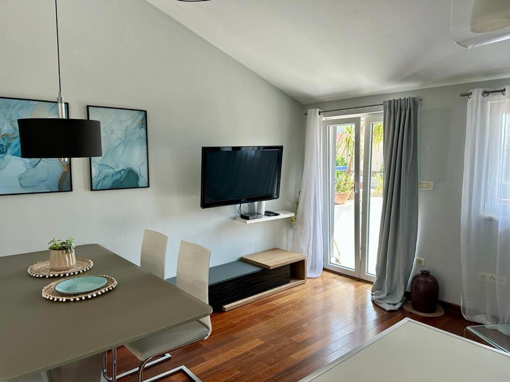 Deluxe Suites Mandić Omiš Extérieur photo