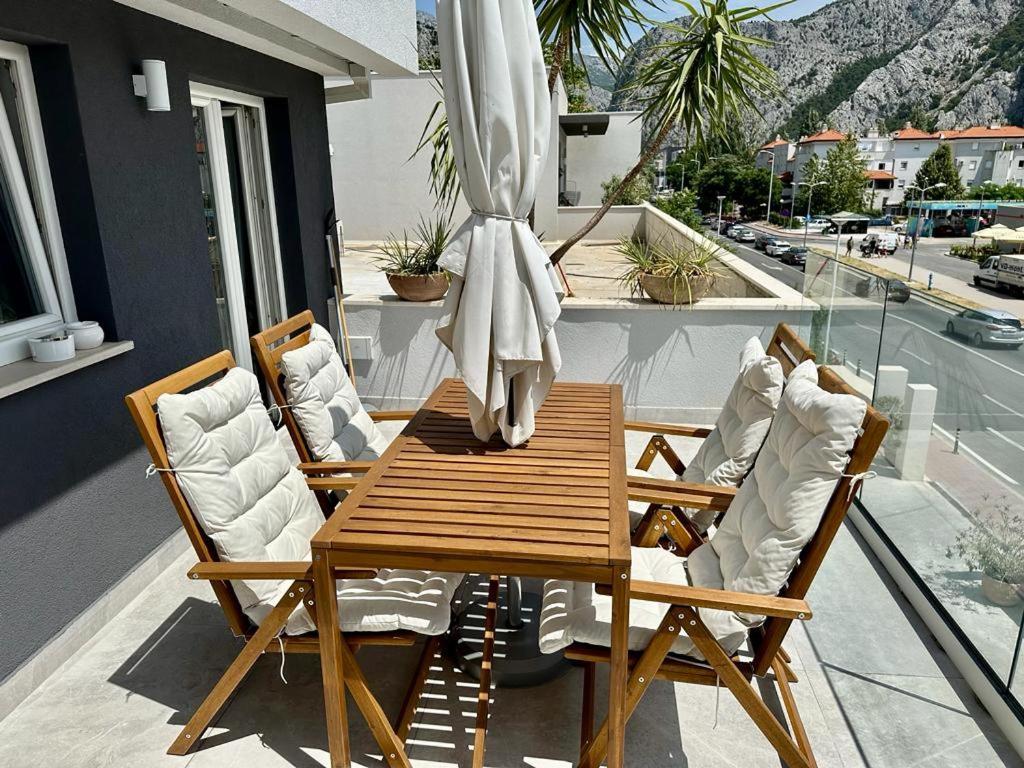 Deluxe Suites Mandić Omiš Extérieur photo